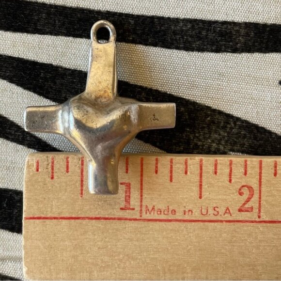 Vintage RLM Studio Sterling Silver Cross-Heart Pendant - Picture 5 of 7